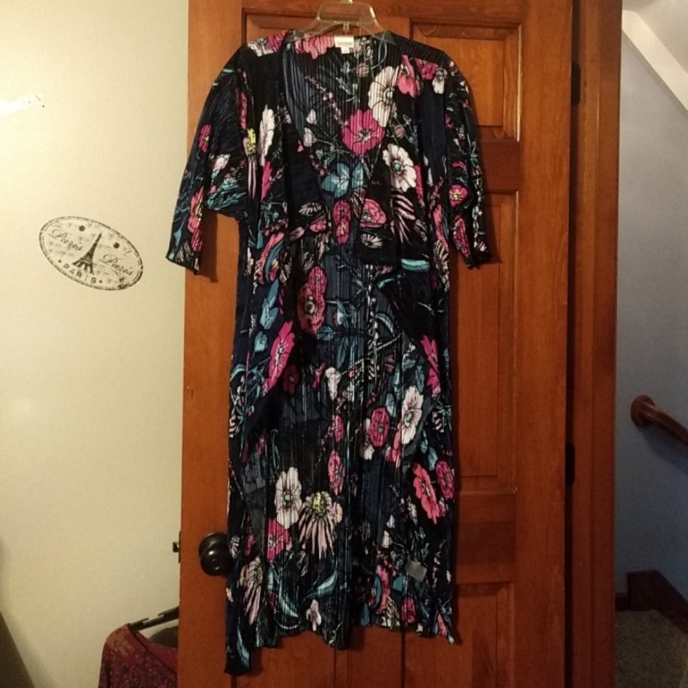 LuLaRoe Shirley Small